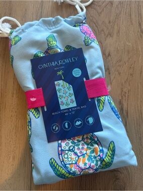 Cynthia Rowley Reversible Blue Sea Turtle Print Beach Towel &  Travel Bag NWT